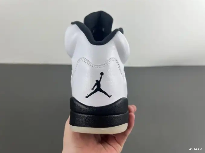 1st Kicks Shoes 5 AIR BLACK' DD0587-110 'WHITE JORDAN RETRO 0611